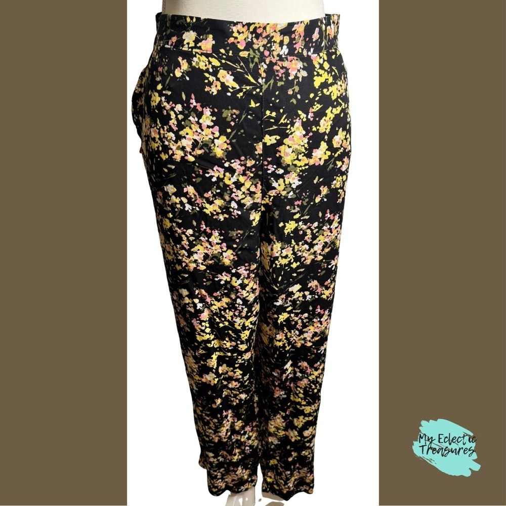 Jessica Simpson Floral Capri Pants XXL Black Pull On Stretch NWT